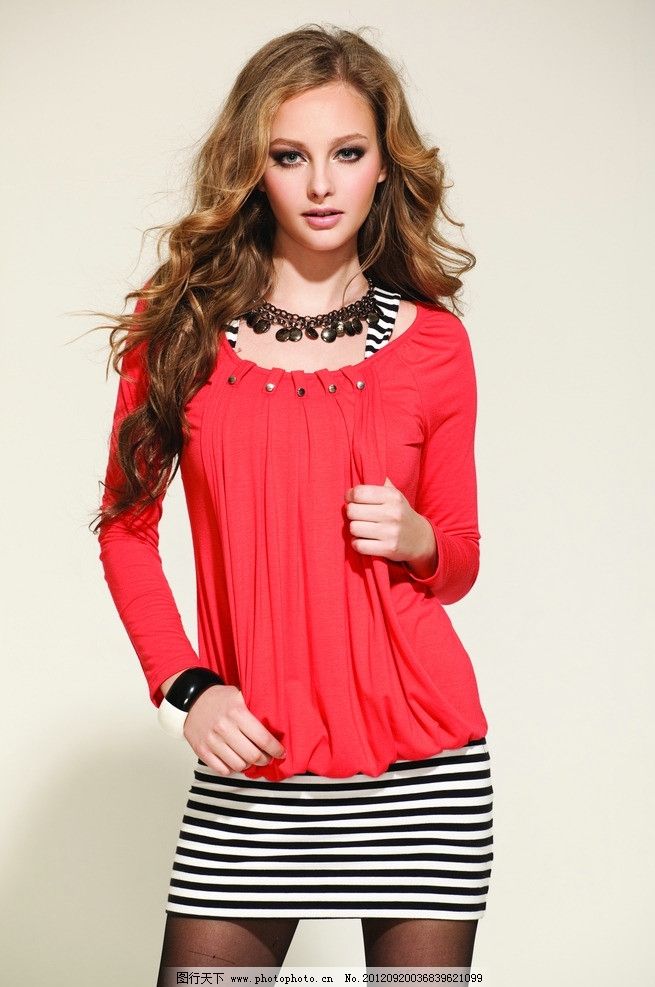 秋日衣橱焕新 解码2023秋季时尚潮流与搭配灵感